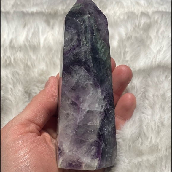 😍❤️ Beautiful  Rainbow Fluorite tower - Picture 3 of 9